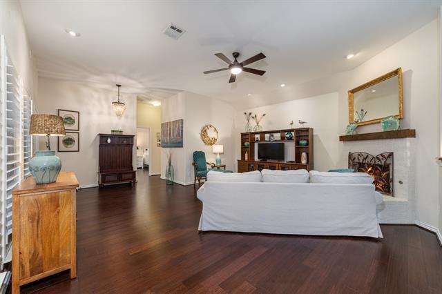 Building Photo - 7913 Southmark Dr