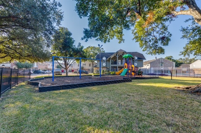 Building Photo - 6339 Briar Rose Dr