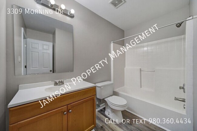 Building Photo - 3309 Morning Dr