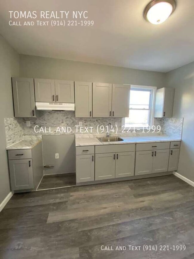 Building Photo - 65 Livingston Ave