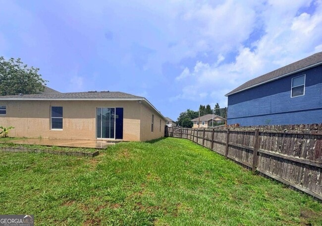 Building Photo - 94 Pine Bluff Blvd E