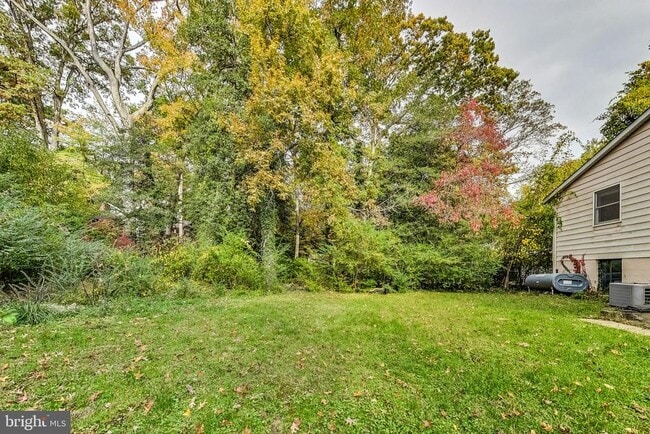 Building Photo - 412 Walnut Dr