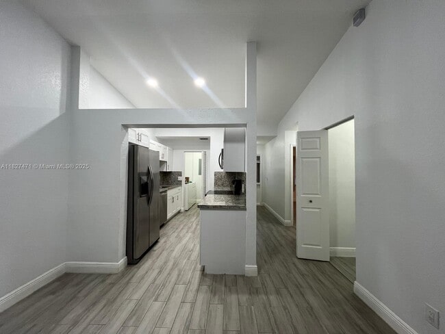 Building Photo - 1710 NW 92nd Ave