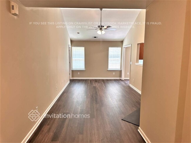 Building Photo - 9340 Dewey Dr