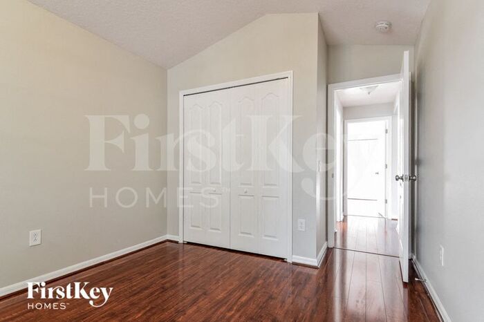 Building Photo - 12706 Kings Lake Dr