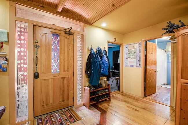 Building Photo - 5803 Rittenhouse Shore Dr