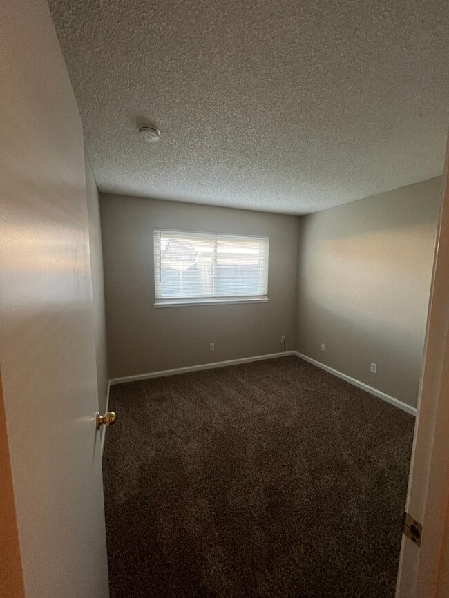 Building Photo - 7956 Orchard Woods Cir