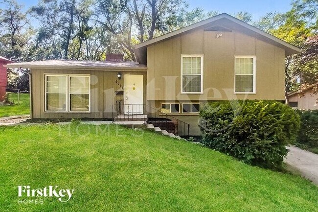 Primary Photo - 9714 Bennington Ave