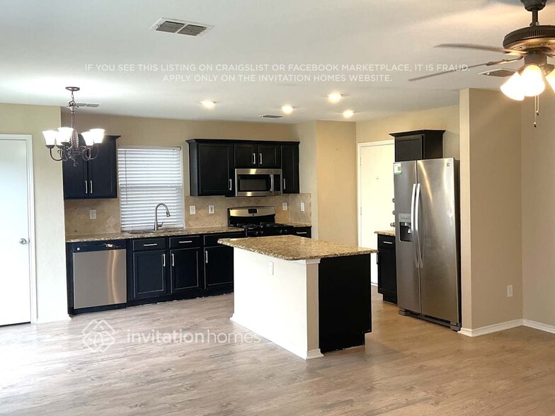 Building Photo - 926 Gillon Dr