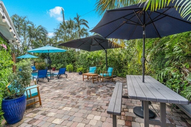 Building Photo - 1911 Parker Ave