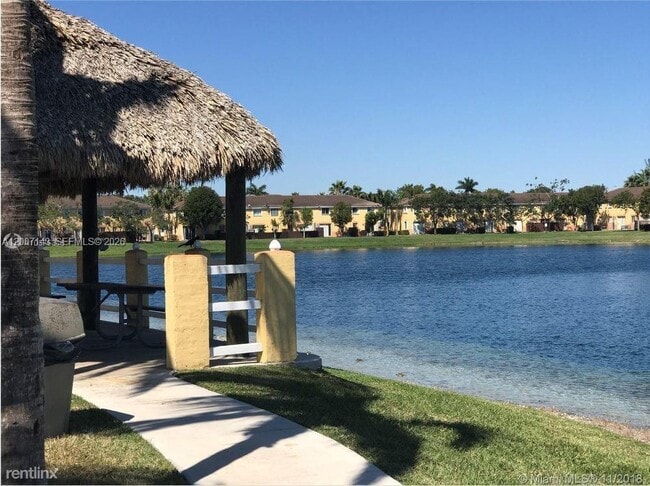 Building Photo - 2912 SE 15th Rd