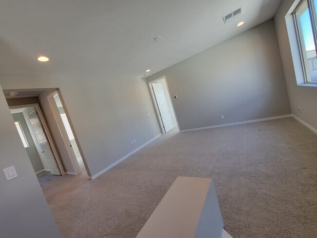 Building Photo - 3539 E Louise Dr