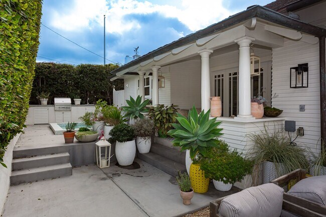 Primary Photo - 139 Quince St
