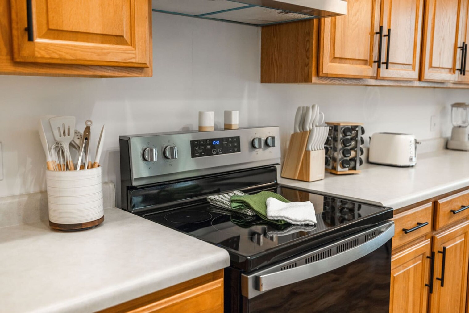 Building Photo - 1267 E Hickenlooper Way