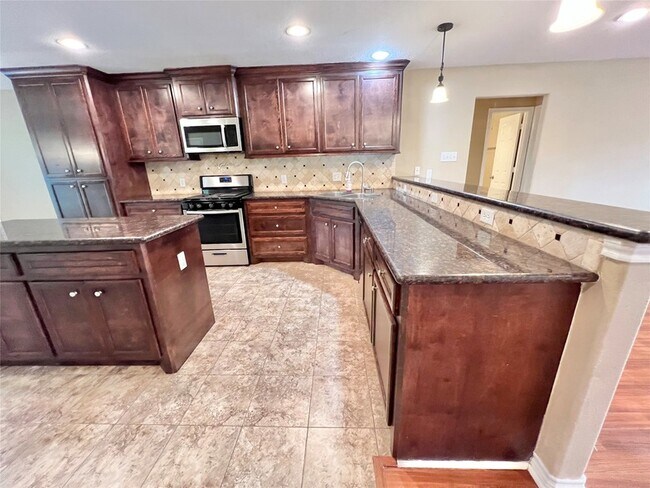 Building Photo - 7017 Caldwell St