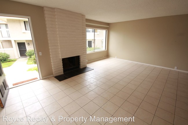 Building Photo - 3 br, 2.5 bath House - 7988 Playmor Terrace