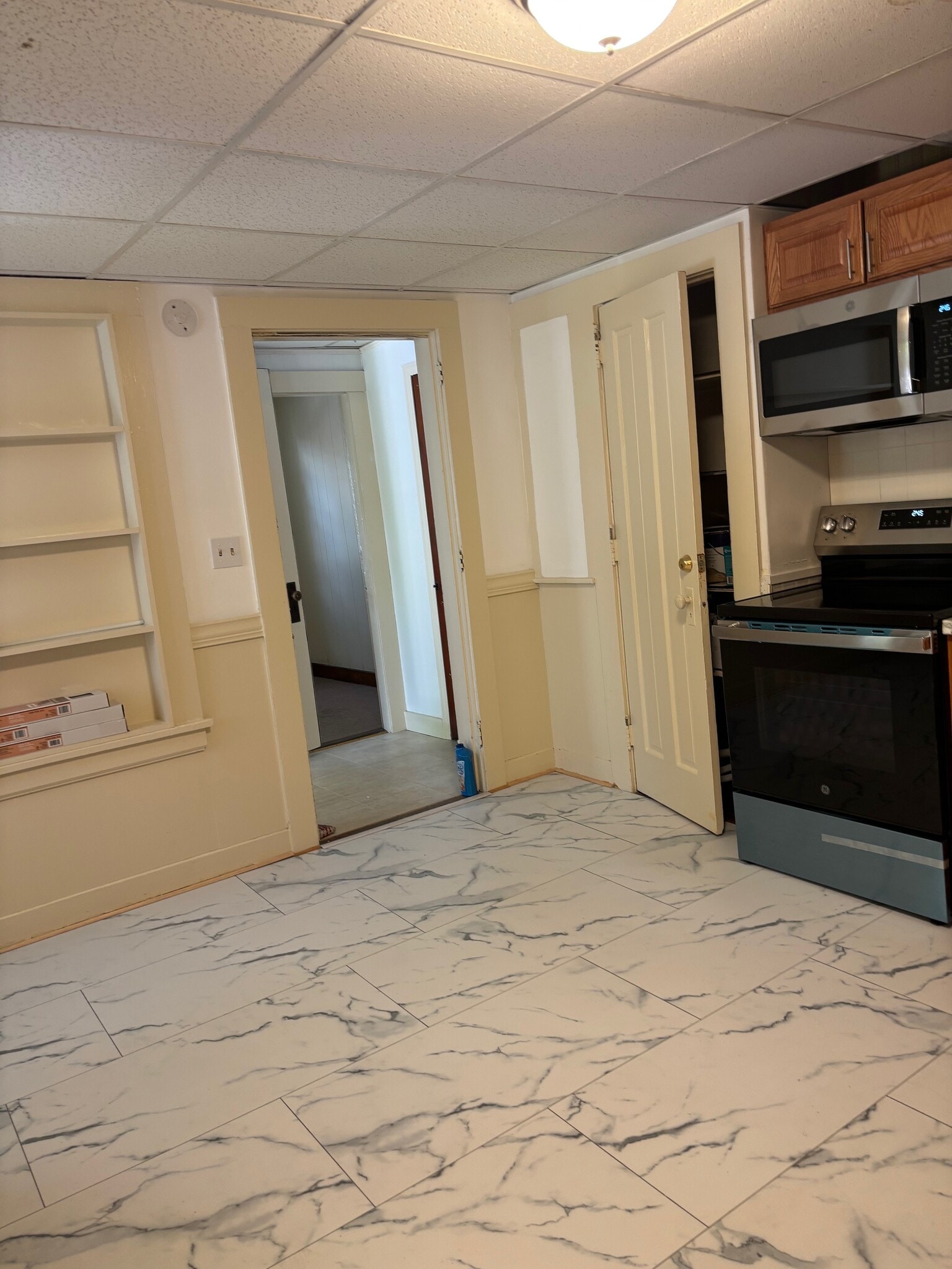 Building Photo - 338 Highland St