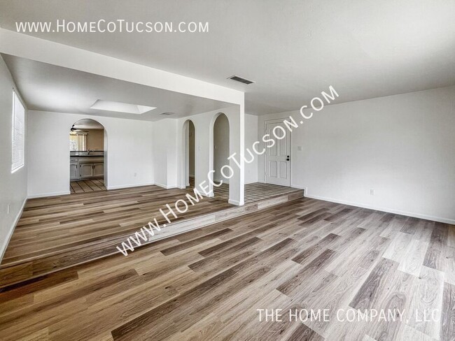 Building Photo - 420 Hetzel Ave