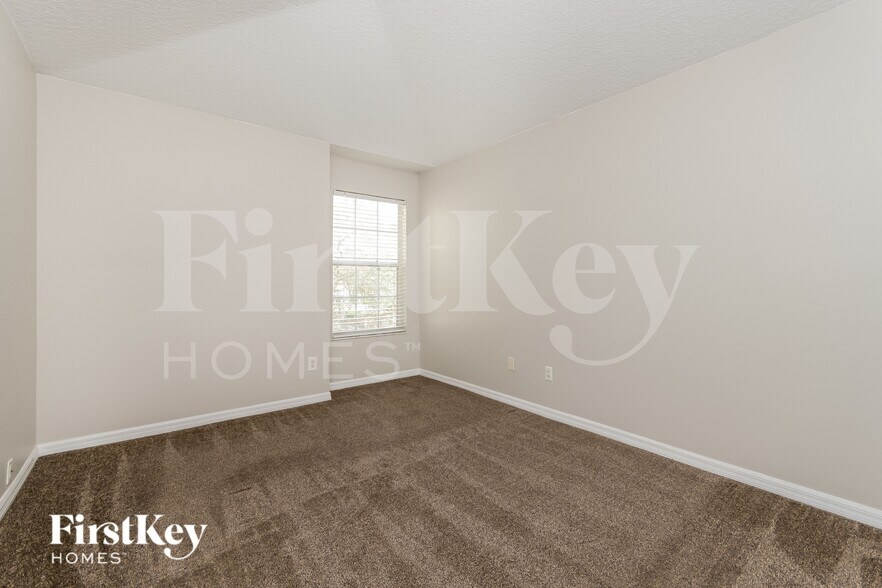 Building Photo - 4760 High Oak Ct