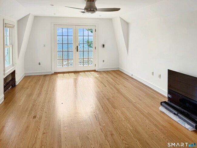 Building Photo - 17 Seaview Ave