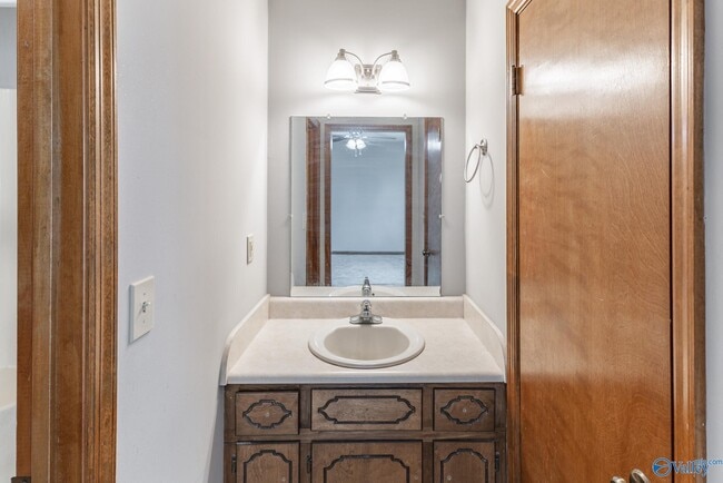 Building Photo - 109 Perriwinkle St