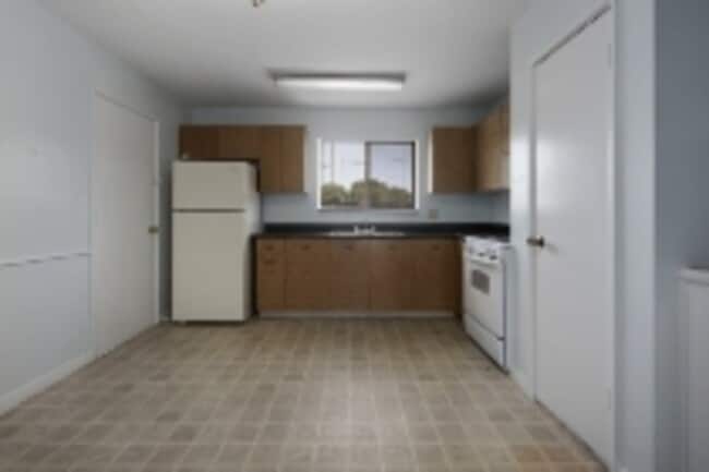 Building Photo - 425 W 87 Pl