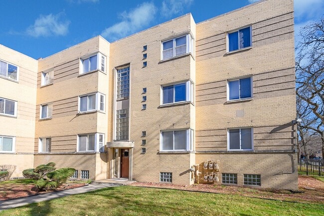 Primary Photo - Gorgeous 2bed/1bath Condo Unit For Rent in...