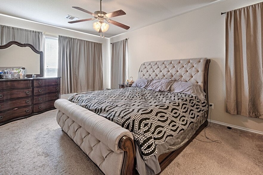 Building Photo - 3522 Van Zandt Rd