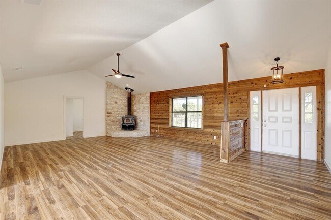 Building Photo - 501 Myers Creek Rd