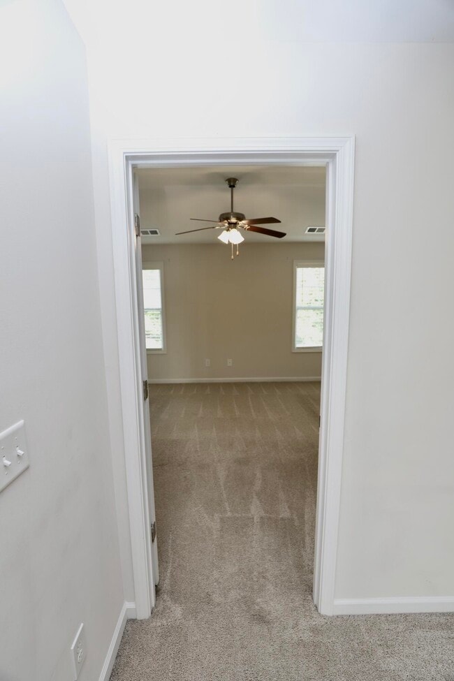 Building Photo - 115 Whitetail Cir