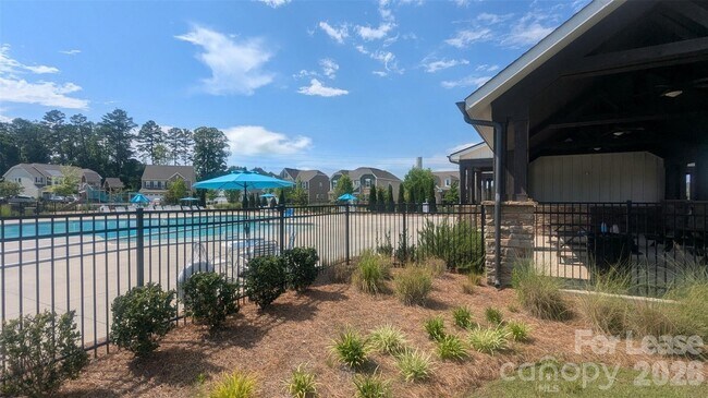 Building Photo - 12417 Bryton Ridge Pkwy