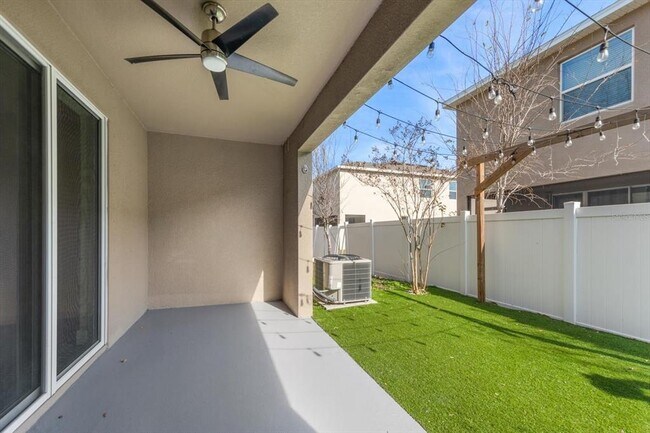 Building Photo - 424 Newmont Cir