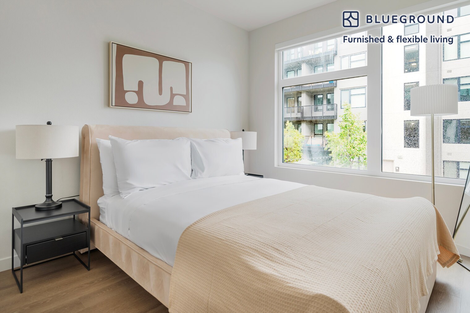 Building Photo - 2333 Calle Del Mundo