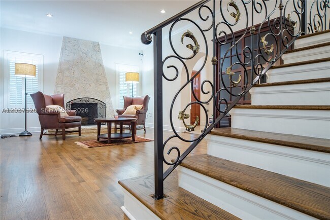 Building Photo - 3514 Crystal