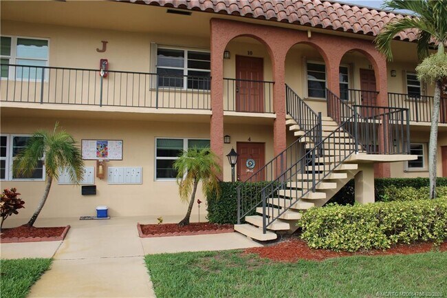 Building Photo - 2600 S Kanner Hwy