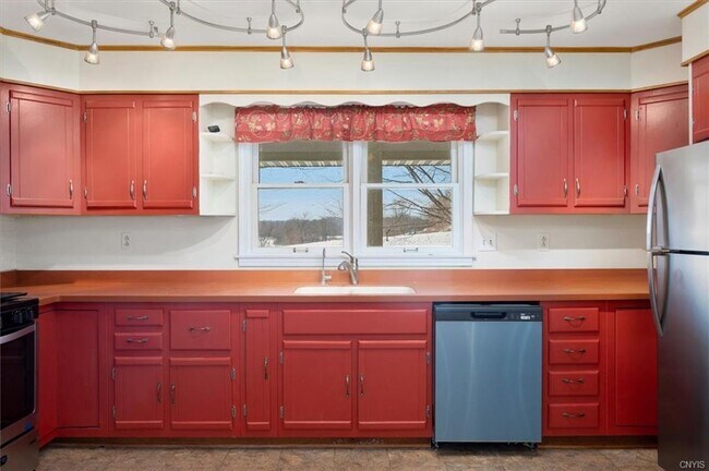 Building Photo - 3806 Harding Rd