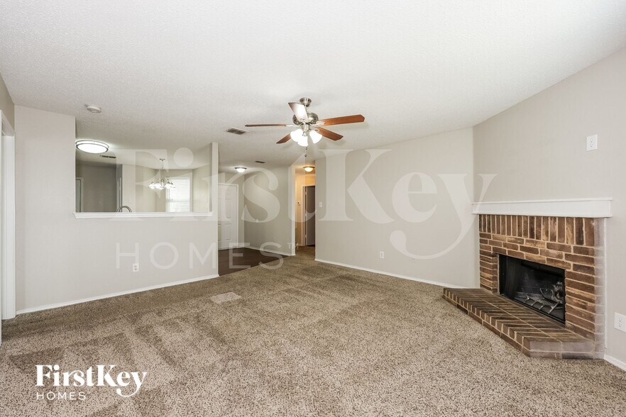 Building Photo - 3945 German Pointer Way