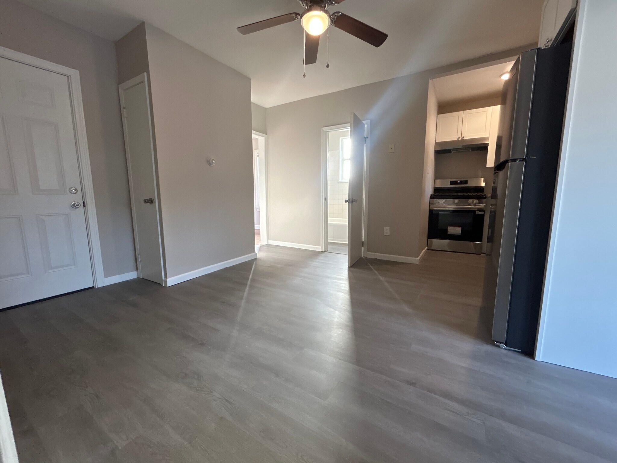 Kitchen - 120 S End Rd