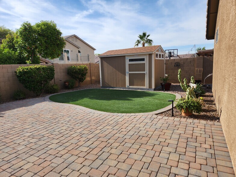 Backyard 3 - 3209 N 130th Ave