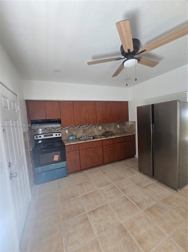 Building Photo - 210 NW 69th St