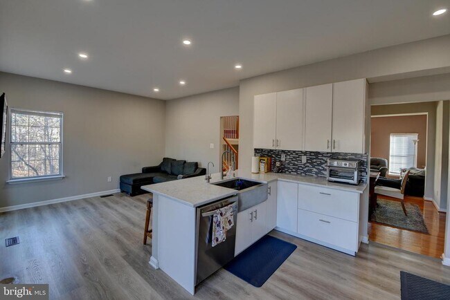 Building Photo - 13020 Quartz Ln