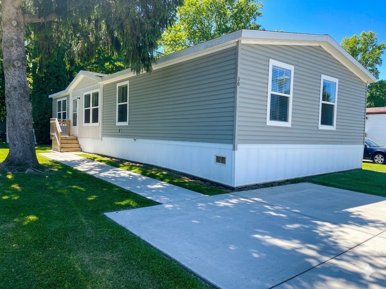 Building Photo - 30 Bellwood Dr
