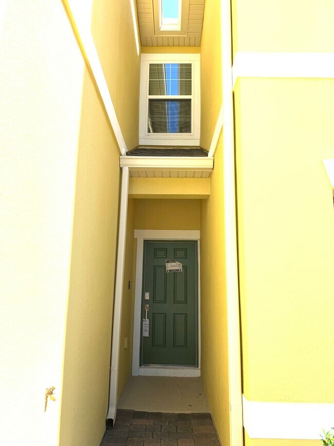 Building Photo - Awesome Townhome for rent