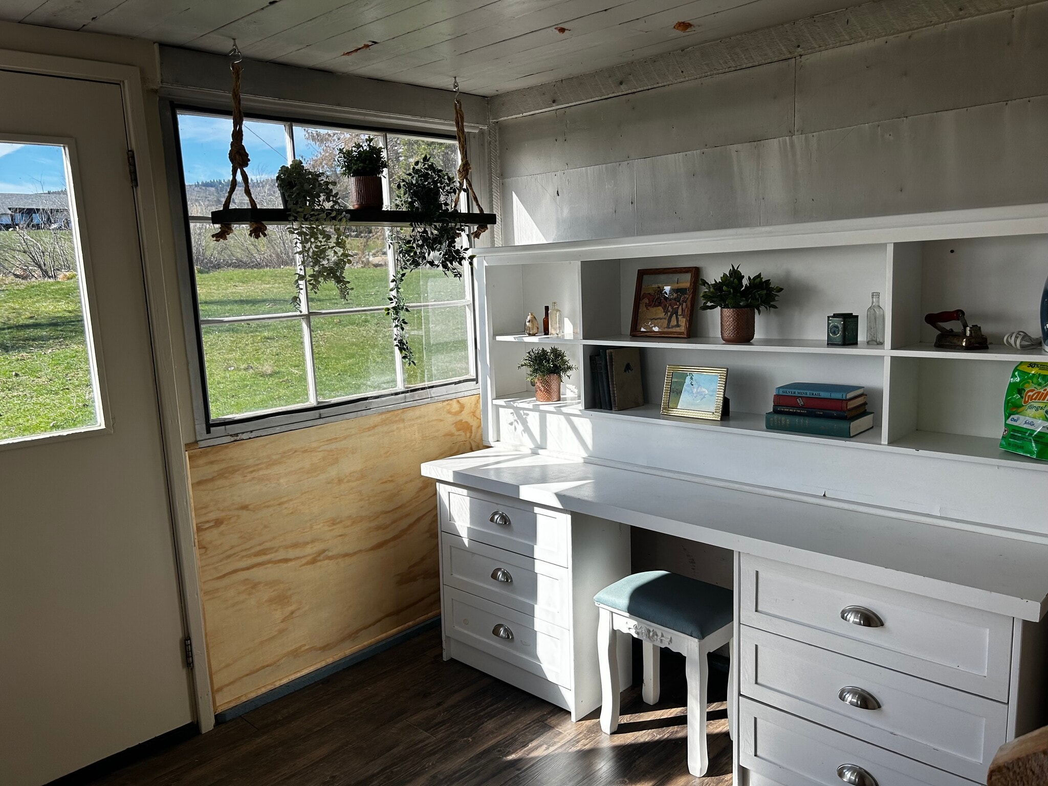 Building Photo - 810 Watt Canyon Rd