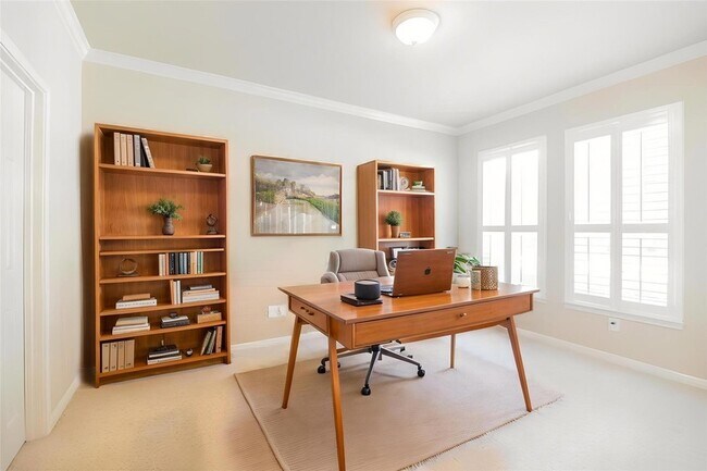 Building Photo - 3815 Lagoona Dr