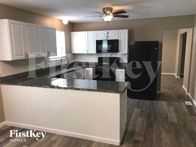 Building Photo - 2050 Riverwood Trails Dr
