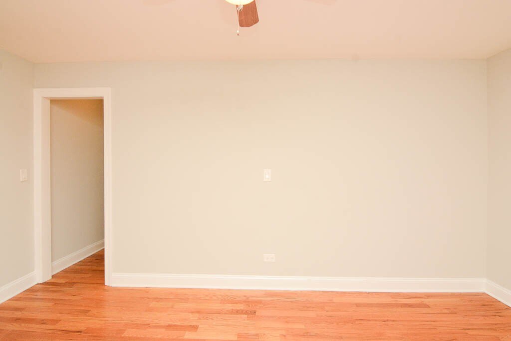 Building Photo - 448 W Barry