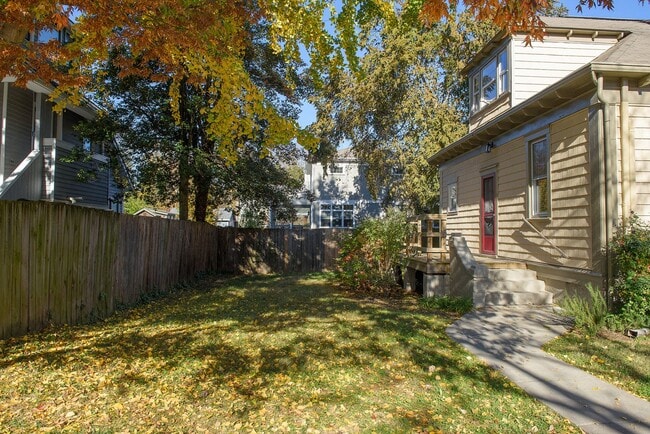 Building Photo - Coming Soon! Charming corner lot home for ...