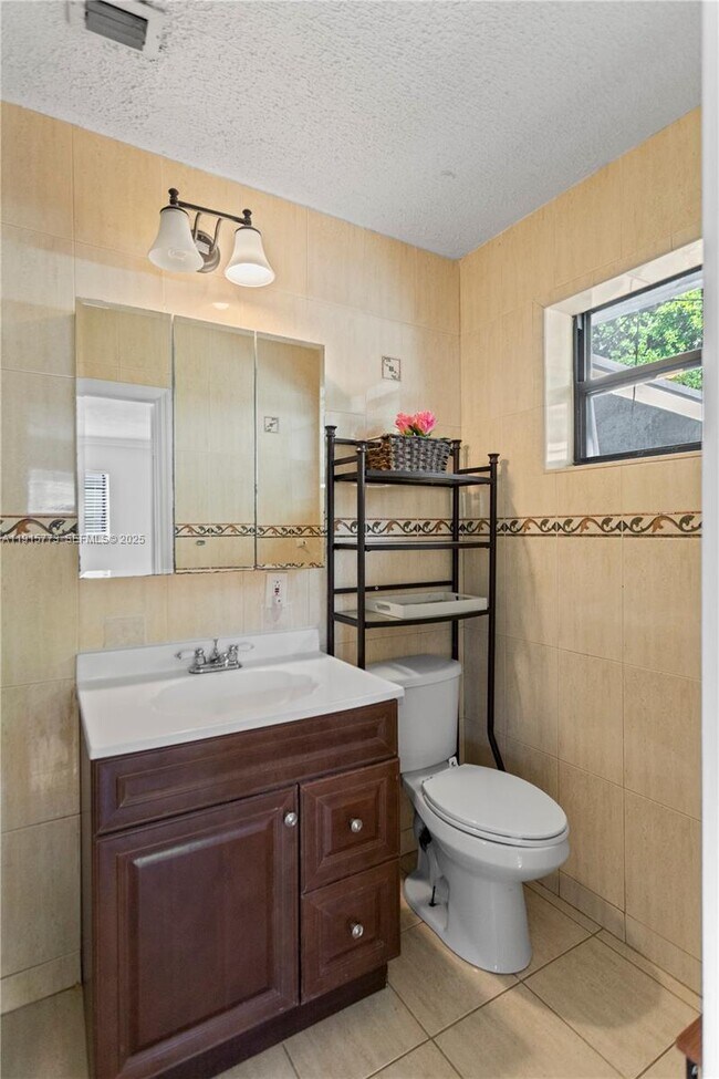 Building Photo - 19631 NW 6th Ct