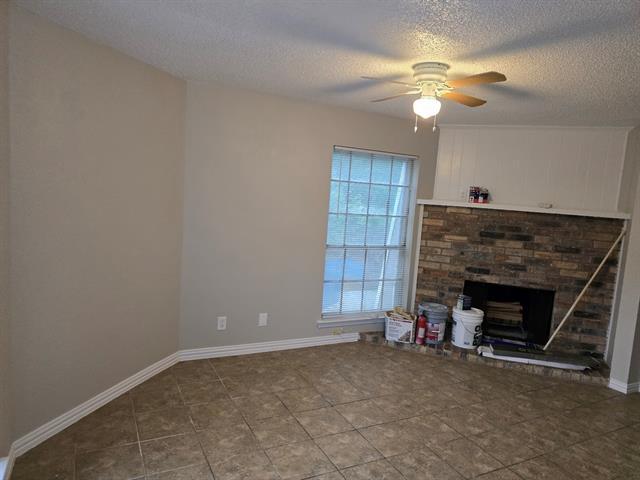 Building Photo - 3100 Medina St